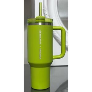 Stanley x Starbucks Philippines Exclusive Color Pop 40oz Tumbler, LIME GREEN